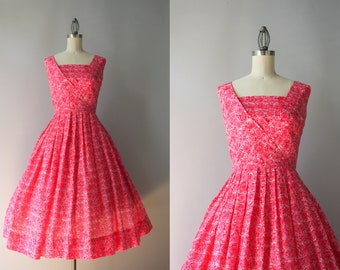 1950s Dress / Vintage 50s Pink Floral Cotton Sundress / 1950s New Look Full Skirt Red Floral Dress small S/M small/medium