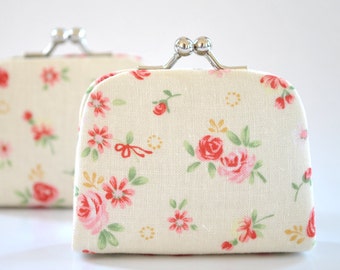 Garden Floral in Ivory - Tiny Kiss lock Coin Purse/Jewelry holder