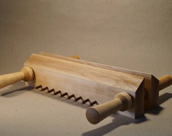 Bookbinding - Finishing press