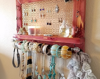 Aromatic Cedar Jewelry Organizer