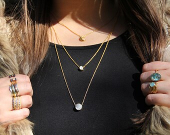 Ayla moonphase necklace