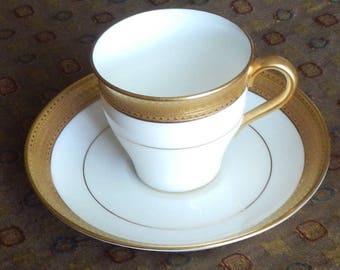 Beautiful Minton 1935 Miniature Teacup Set!