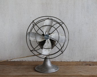 Vintage Chrom-Ever Electric Metal Industrial Table Top Fan - Aluminum Blades