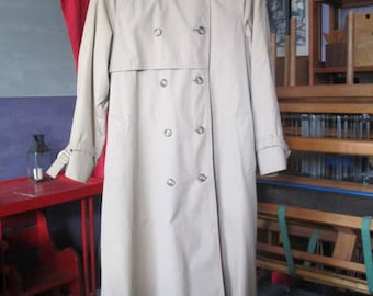 Vintage London Fog Coat/Woman's London Fog/Tan Trench Coat/Woman's Coat/Vintage/Coat/Tan Trench Coat/London Fog