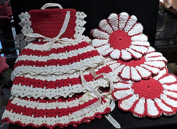 Hand Crochet Dress Pot Holders / Potholders / Mid Century