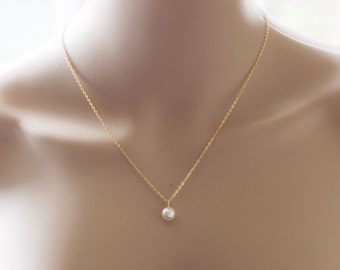 Bridesmaid gift -Pearl pendant necklace- Rose Gold pearl necklace- Bridesmaids necklace- Bridal party jewelry- Bridal pearl necklace