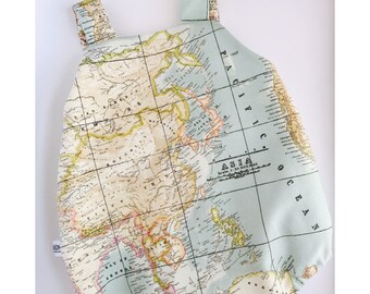 Ranita bebe. Peto para bebe. ropa bebes. culotte bebe. baby clothes. tela de mapa. mapamundi azul. Elegir telas. Ranita Mapa. culotte bebe.