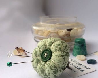 Green Vines Pincushion Ring