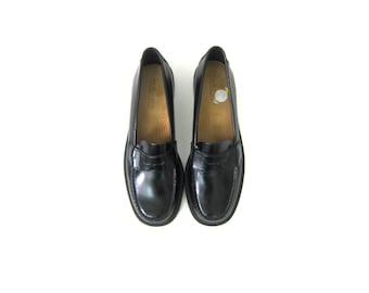 90s Black Penny Loafers Vintage Leather Shoes Slip on Modern Loafer Shoes Preppy Womens Shoes Size 6.5 N Narrow
