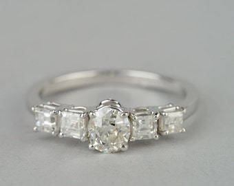 Sensational Victorian 1.20 Ct old cut diamond big centre five stone ring