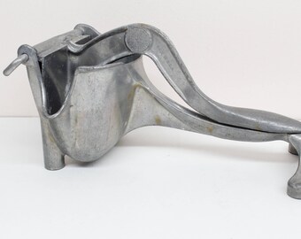 Vintage Wear-Ever Aluminum Juicer Press Made in USA