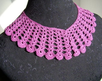 Crocheted raspberry scallop collar
