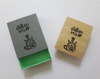 Prints custom stamps for teachers/educators -