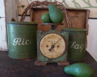 charming rare green vintage sago kitchen canister / made in australia / rustic / vintage kitchen / farmhouse / sago / primitive