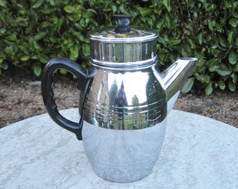 A Nice French Menesa Chrome Coffee pot / Cafetiere With Bakelite Handle