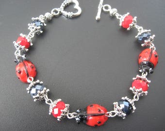 Ladybug Bracelet, Ladybug Jewelry, Red Bracelet, Red Jewelry, Black Bracelet, Black Jewelry, Insect Jewelry, Lampwork Bracelet, Bug Jewelry