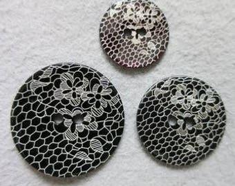Black and white floral button
