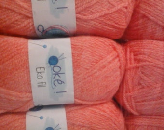 10 BALLS OF YARN