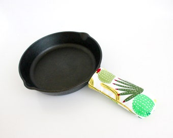 Cast Iron Skillet Hot Handle Holder - Green and Yellow Summer Cactus Succulents