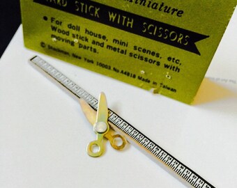 TINY SEWING NOTIONS Vintage Shackman Miniature