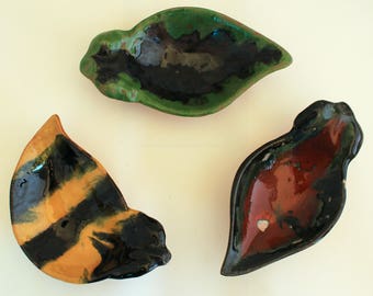 Set of 3 Pottery Tea Bag Holders Pilliga Pottery Leaf Shape