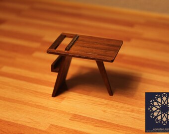 Mid Century Modern Side Table - 1/12 scale