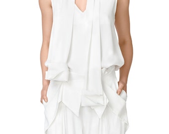 SALE Sleeveles White V Neck and Back Top with Scarf by ILMNE