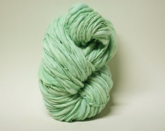 Yarn Handspun Wool Thick and Thin Slub Hand Dyed tts(tm) Superfine Merino Bulky Mentha 04