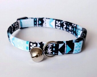 Christmas Cat Collar, Breakaway Cat Collar, Winter Cat Collar, Nordic Cat Accessories, Pet Accessories, Adjustable Fabric Cat Collar w/ Bell
