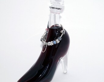 Ein hochwertiger Schuh Glasflasche ideal für Kosmetik, Badesalz, befüllbar mit eigenen Produkt, tolles Geschenk zu machen.