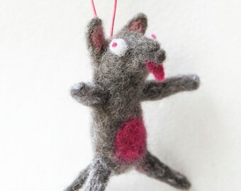 SALE !!! Needle felted crazy little rat. Little keyring. Animal miniature.