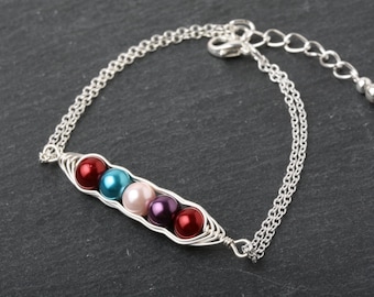 Peas in a Pod bracelet, personalized peas in pod bracelet, Birthstone bracelet mother gift, grandmother gift, family bracelet