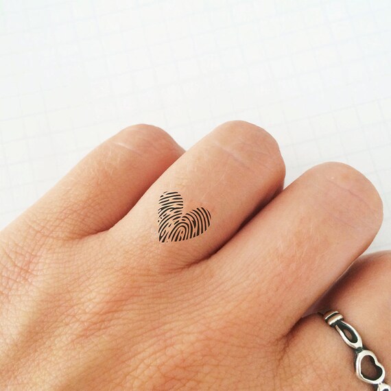 valentinsgrußgeschenk für ihren Fingerabdruck Herz