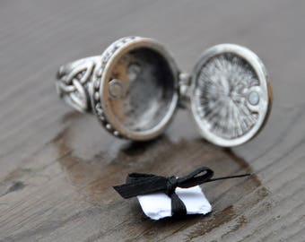 Poison ring sterling silver locket ring vintage ring vintage poison ring silver poison ring silver ring statement ring secret compartment