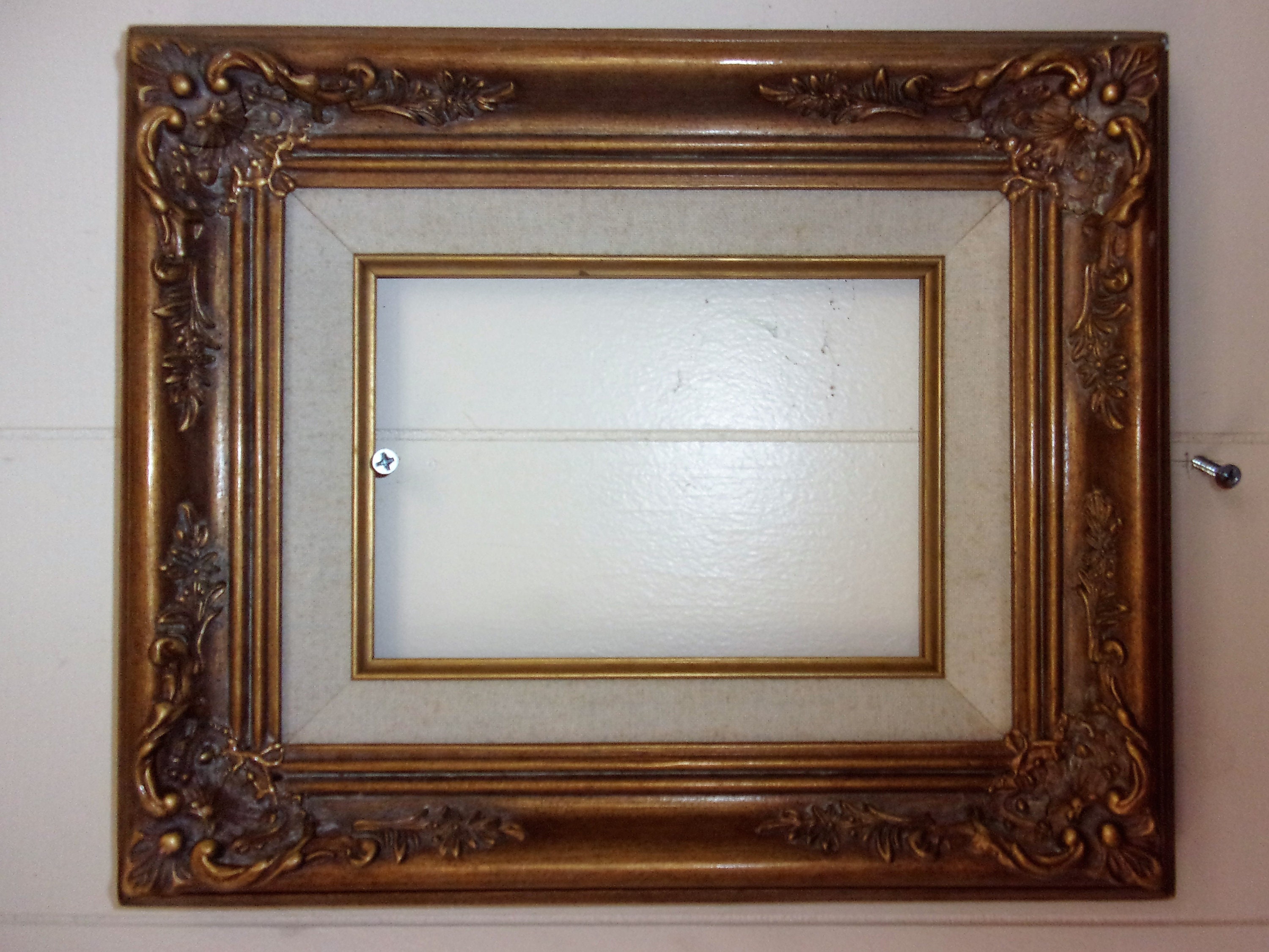 Vintage Picture Frame Zoom