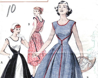 Vintage Walkaway Dress Sewing Pattern Wrap Dress Butterick 6015 Size 12 Bust 30