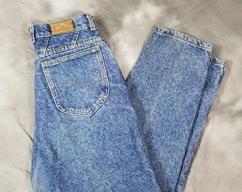 Blue acid wash denim Lee jeans, high waist mom jeans, 90s medium
