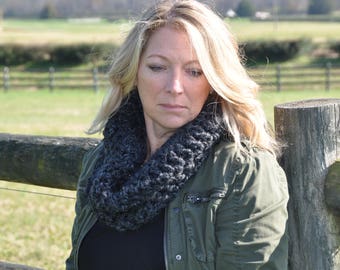 Crochet cowl, Crochet scarf - Charcoal