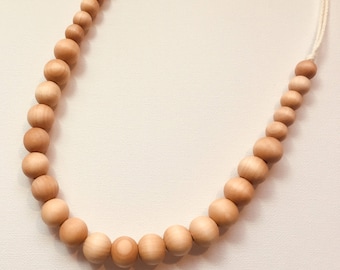 Natural Wood Teething & Nursing Necklace (Diana)