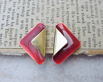 Pretty Little Vintage Earrings with Bittersweet Red on Gold Toned Metal