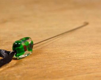 Spinner's Fetch Hook (Orifice hook) Green Swirls