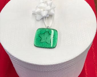 Embossed Fused Glass Gift Tag - Green