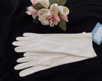 Vintage Mid-Length White Gloves With Top Stitching - 1960s Size Small