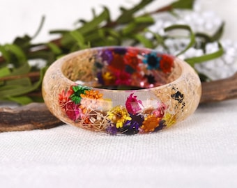 Resin Bangle Bracelet, Real Flower Resin Bracelet, Real Flower Resin. Nature jewellery. Botanical Resin Bracelet.