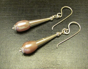 Swingy Natural Pearl Earrings, Light Purple Earrings, Swingy Pearl Earrings, Pearl Jewelry, Pearl Jewellery by Josephine's Cotillion
