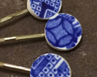 Willow pattern hair pins/ set of 3 bobby pins/ blue and white hair pins
