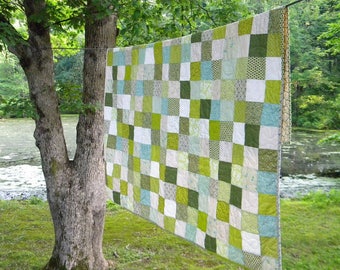 Full size Quilt, Spring Green Patchwork cotton blanket 81 X 81 scrappy vibe, custom made, Unique for Newlyweds, Housewarming present