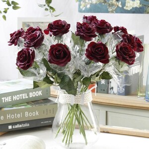 Dark Red Roses Real Touch Flowers Burgundy 10 Stems Realistic Wedding Floral Decor Ceremony Reception Table Flowers HD1811-05