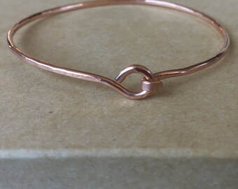 Rose Gold Clasp Bangle