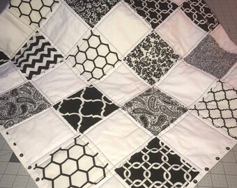Black & White Baby Quilt
